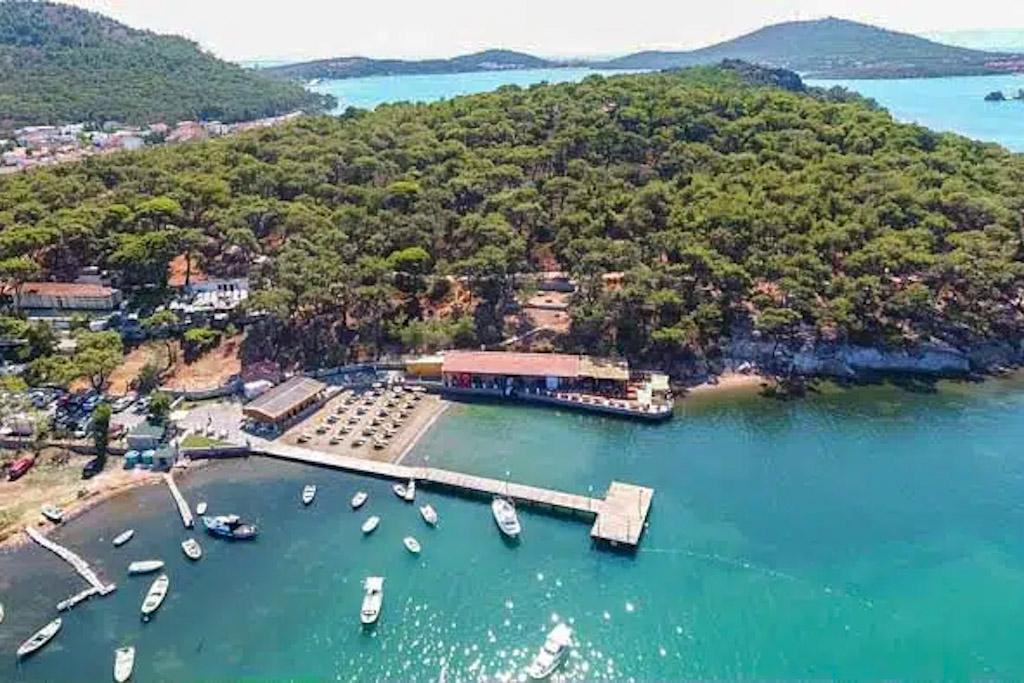 Çamlık Koyu, Paşalimanı Plajı