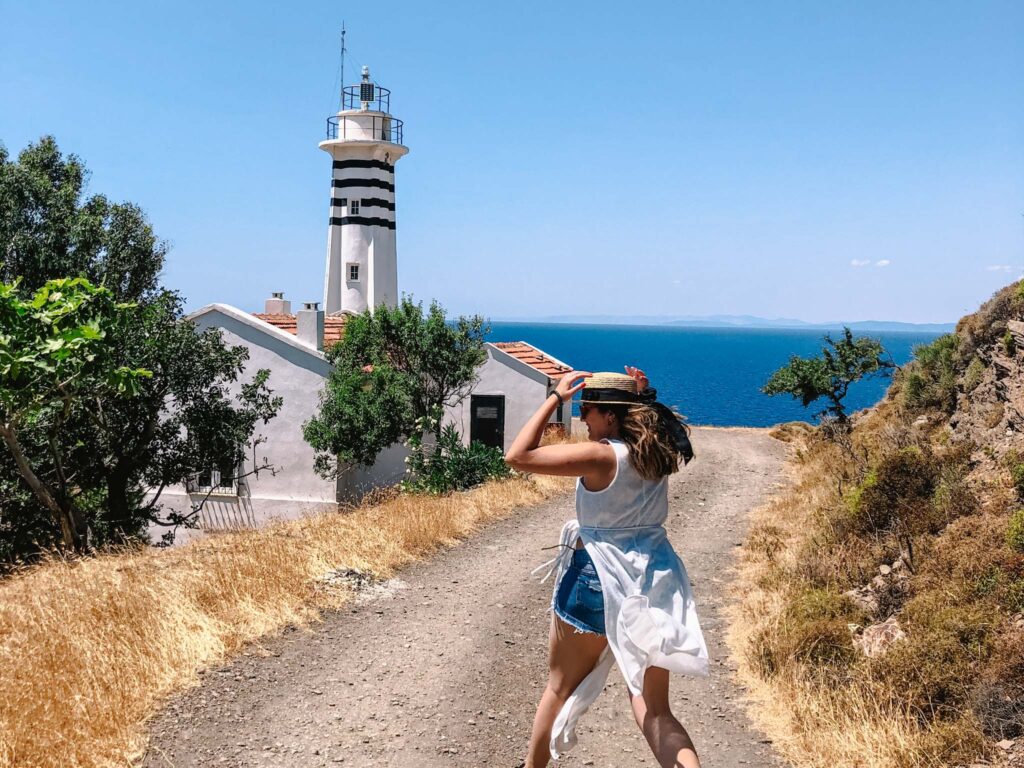 Karaburun gezilecek yerler: 17 nokta ile gezi rehberi