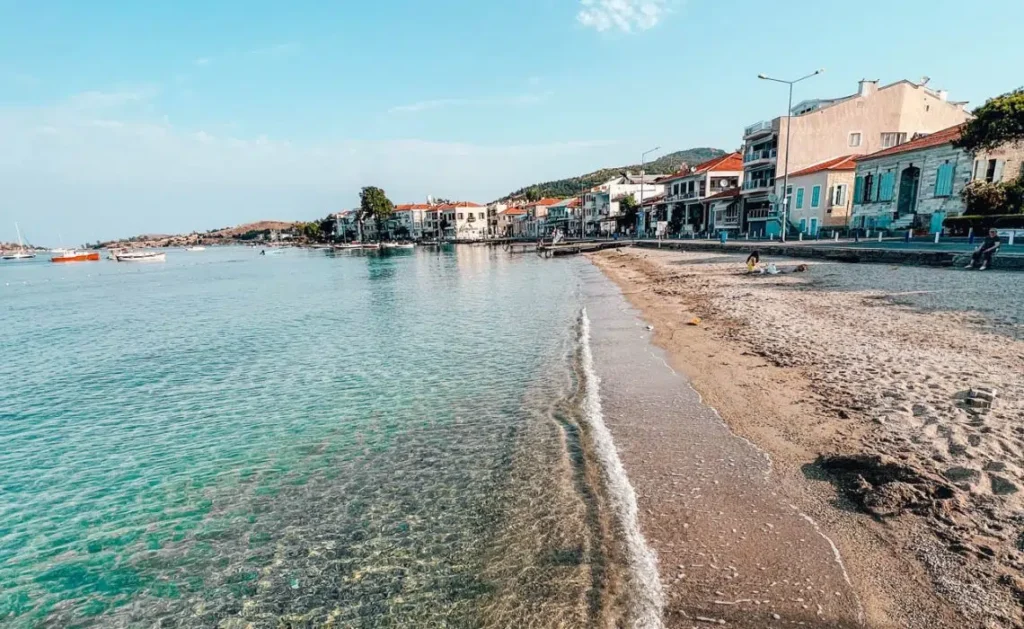 Eski Foça: 1 saat