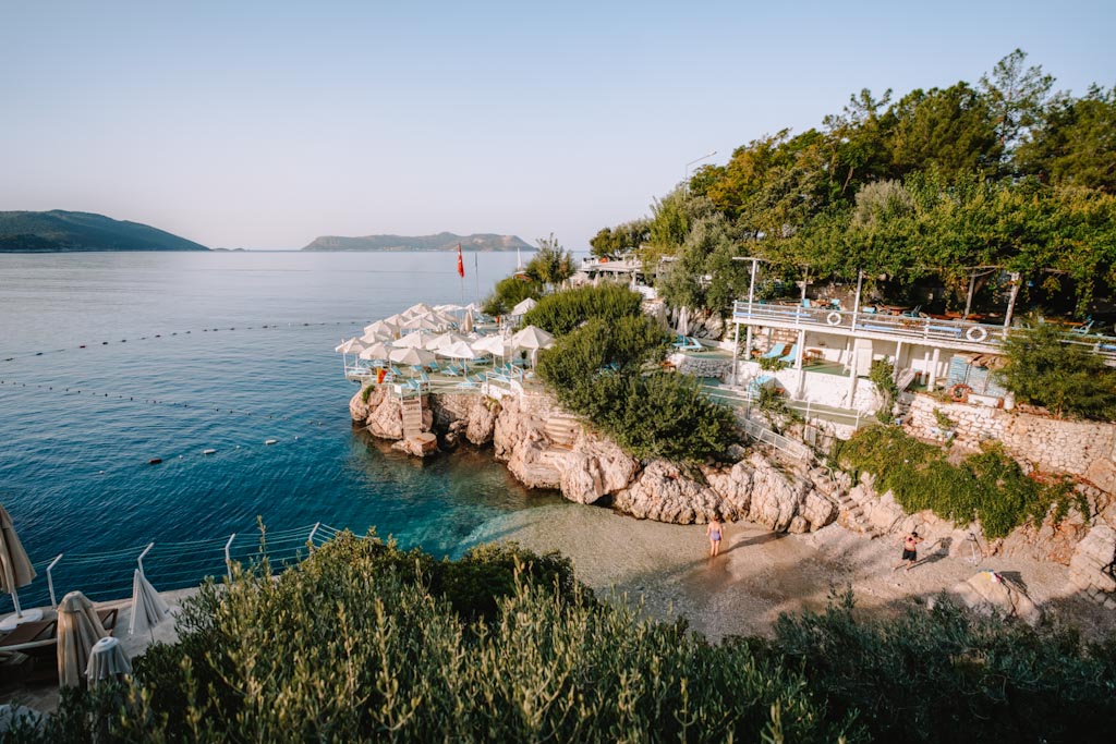 Küçük Çakıl Plajı