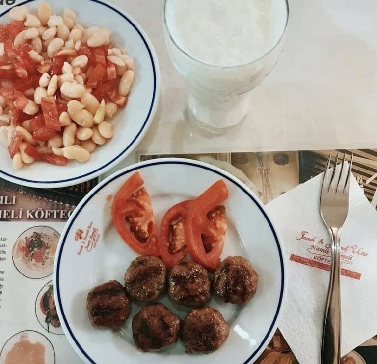 Namlı Rumeli Köftecisi