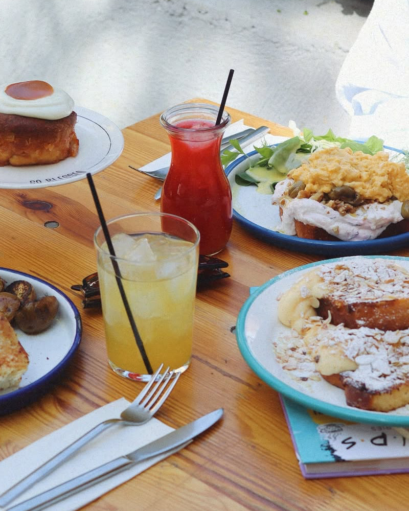 UN Bakery & Breakfast Club, Ayrancı