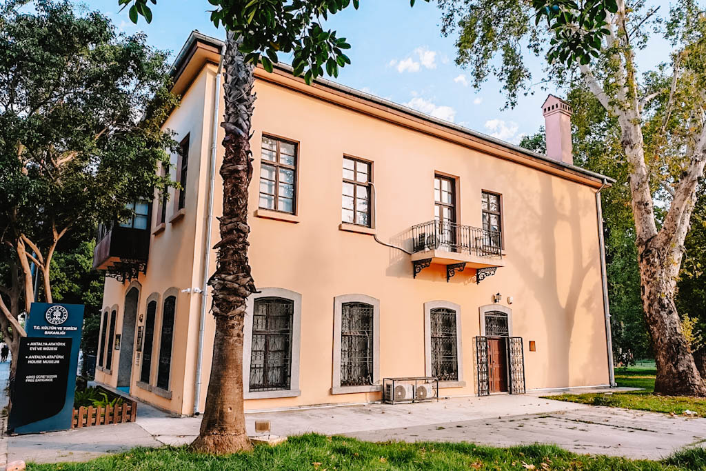 Atatürk Evi Müzesi