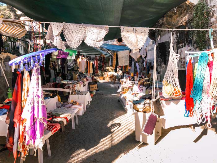 Yeniçarohori Antique Art