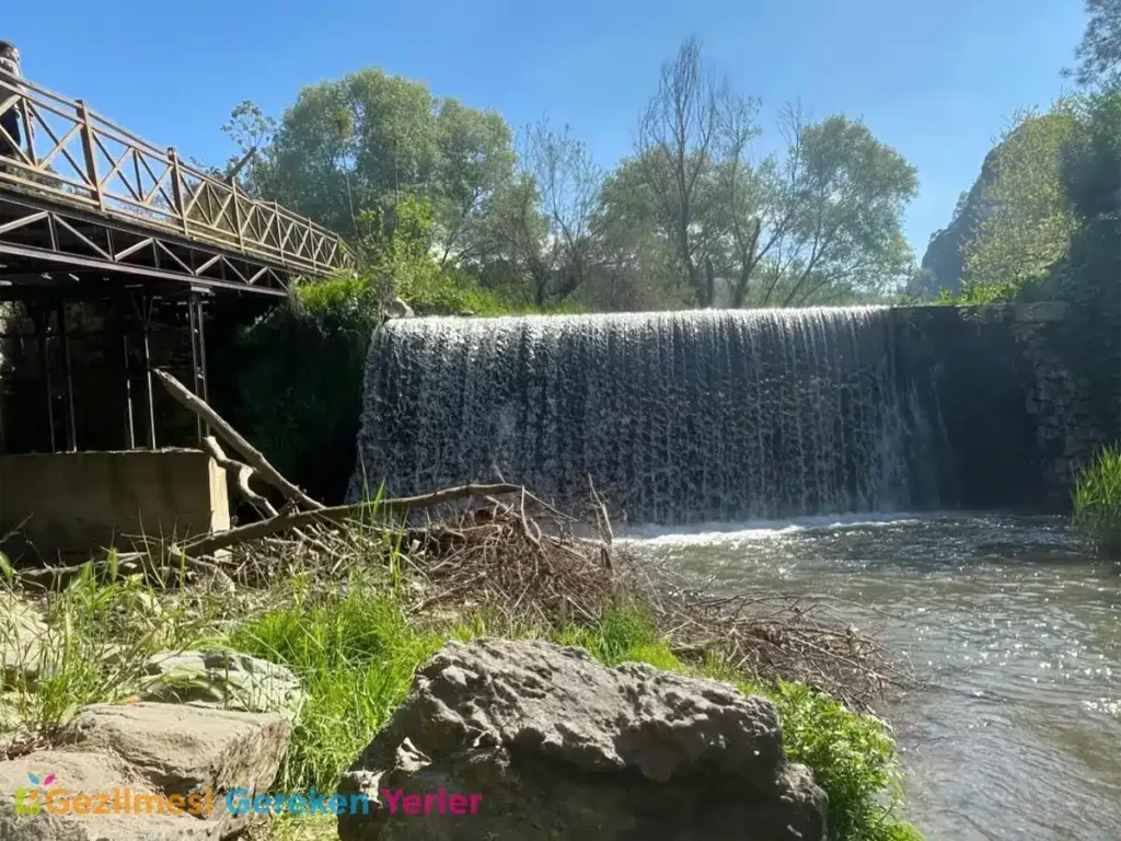 Kurşunlu Şelalesi Tabiat Parkı