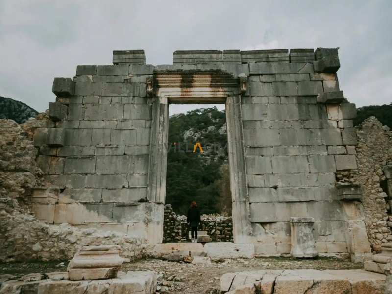 Olympos: Doğa, Antik Kent ve Plaja Yürüyerek Ulaşım